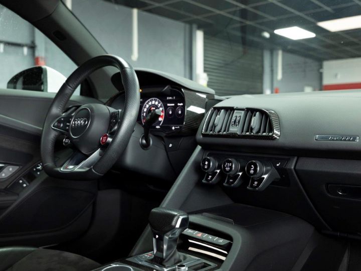 Audi R8 AUDI R8 II 5.2 V10 FSI 540 CH RWS 1 OF 999 PREMIERE MAIN - Sièges Chauffants - ¨Pack Carbone - Pack Cuir étendu Blanc - 10