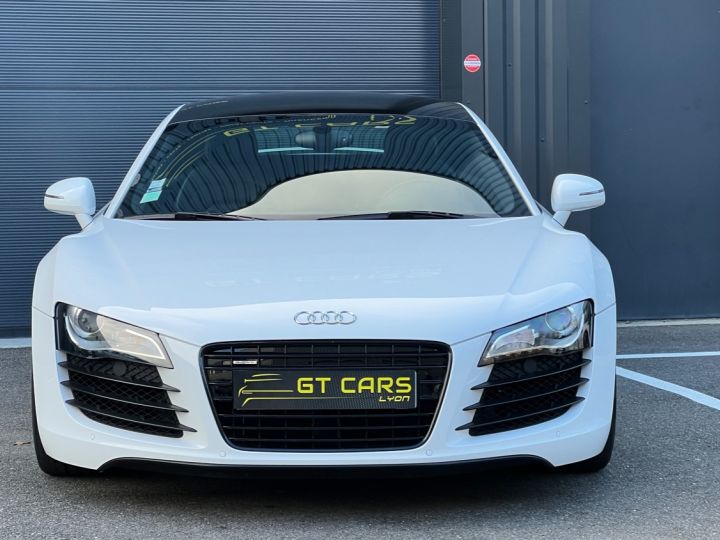 Audi R8 Audi R8 Quattro V8 - crédit 657 euros par mois - boîte manuelle - Packs carbone Blanc - 2