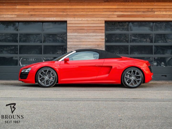 Audi R8 Spyder 5.2 FSI V10 quattro 525ch ROUGE - 26