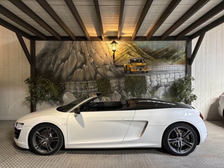 Audi R8 Spyder V10 5.2 FSI 525 CV R-TRONIC Blanc - 1