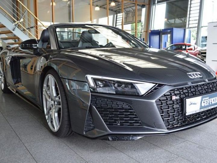 Audi R8 Spyder V10 5.2L 620 Performance B&O Carbon JA 20 Garantie 12 mois Prémium Gris Daytona - 11