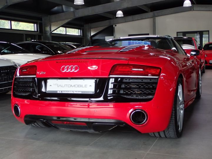 Audi R8 Spyder V10 525ch S tronic Caméra MAGNETICRIDE freins céramique B&O deuxième main Garantie 12 mois Suivi complet ROUGE - 8