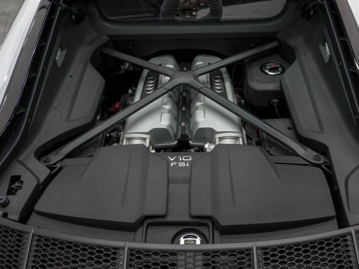 Audi R8 V10 540ch RWD LASER BANG&OLUFSEN CAMERA GARANTIE 12 MOIS BLANC - 12