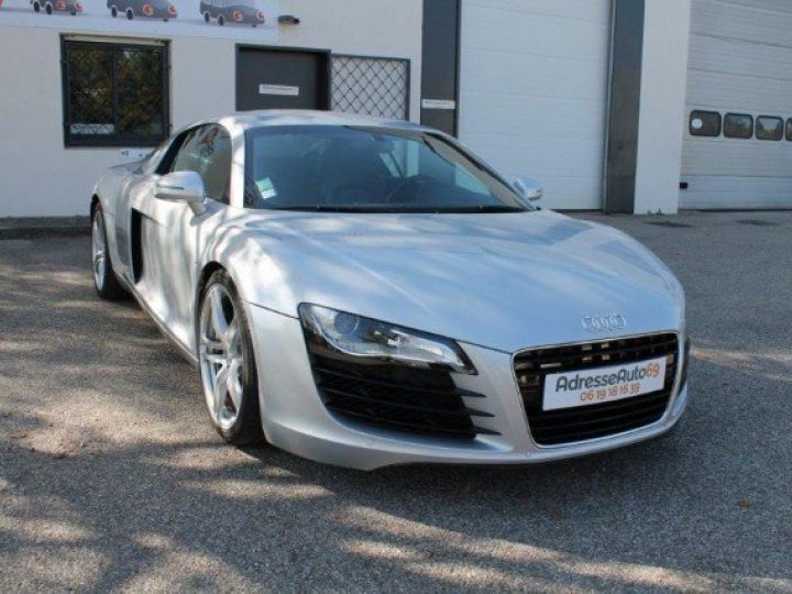 Audi R8 V8 4,2 QUATTRO R-TRONIC 420CV     Essence GRIS ALUMINIUM - 2