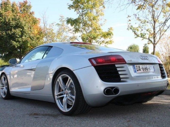 Audi R8 V8 4,2 QUATTRO R-TRONIC 420CV     Essence GRIS ALUMINIUM - 27