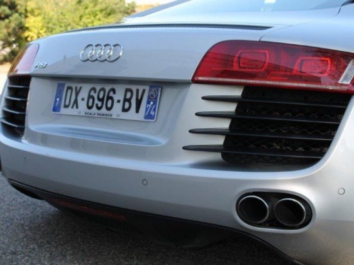 Audi R8 V8 4,2 QUATTRO R-TRONIC 420CV     Essence GRIS ALUMINIUM - 30