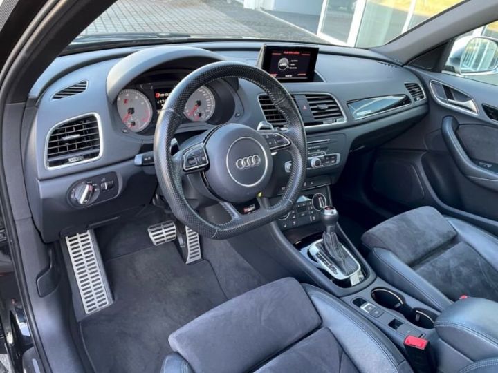 Audi RS Q3 noir - 7