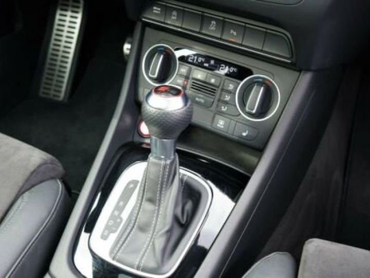 Audi RS Q3 Blanc - 15