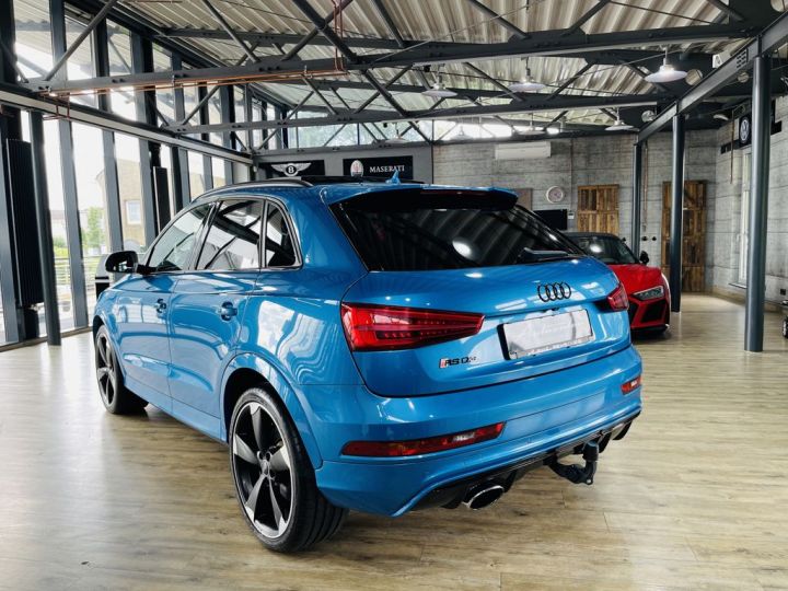 Audi RS Q3 2.5 TFSI Quattro / Toit pano / Attelage / Bose / Garantie 12 mois Bleu - 4