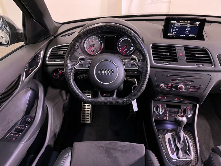 Audi RS Q3 2.5 TFSI Quattro / Toit pano / Attelage / Carbone / Garantie 12 mois Gris métallisé - 6