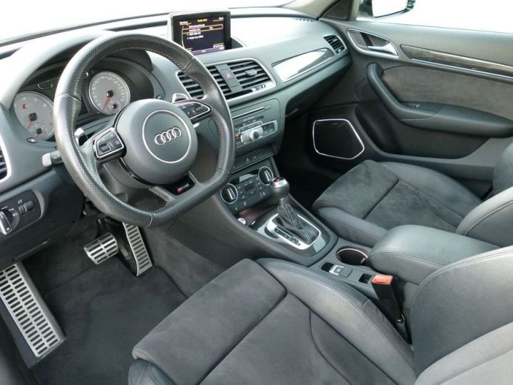 Audi RS Q3 2.5 TFSI S-Tronic quattro / TOIT PANO – BOSE - CAMERA – ATTELAGE – 1ère main - Garantie 12 mois Blanc - 11