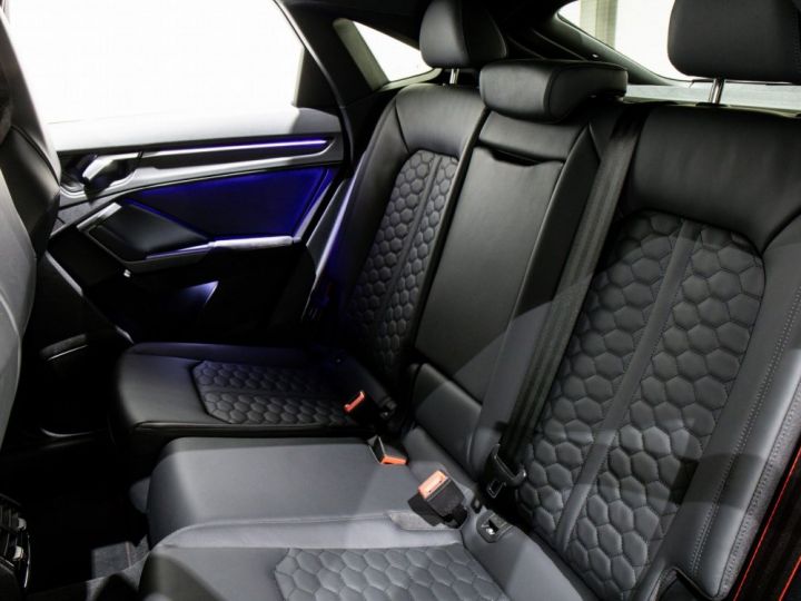 Audi RS Q3 SPORTBACK noir - 7