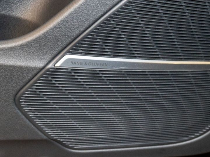 Audi RS Q8  - 10