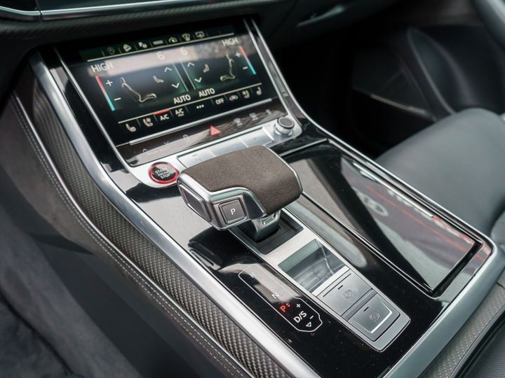 Audi RS Q8 CARBONE TOIT PANO CAMERA 360° ATTELAGE PREMIERE MAIN GARANTIE 12 MOIS GRIS DAYTONA - 7