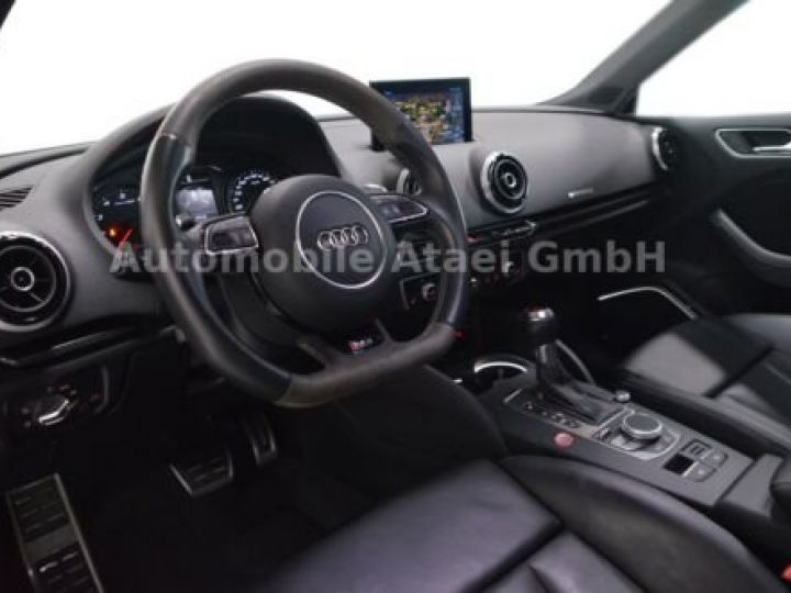 Audi RS3 Noir métallisée  - 13