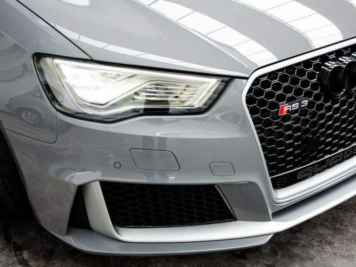 Audi RS3 2.5 TFSI Quattro / Toit ouvrant / Caméra / B&O / Garantie 12 mois Gris nardo - 4