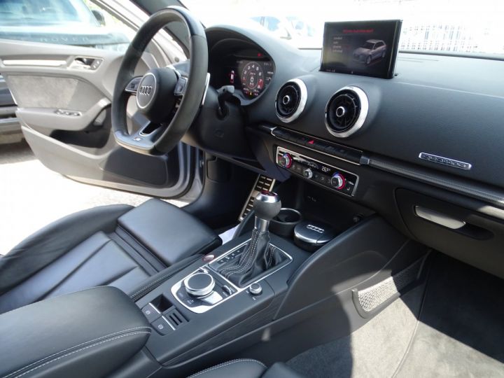 Audi RS3 400PS 2.5L SPORTBACK/ Céramique Virtual Cockpit Echap Sport Drive select  argent met - 17