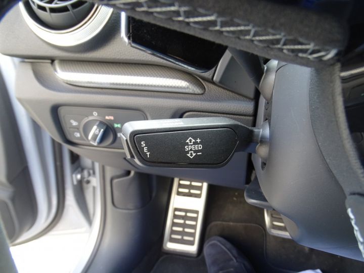 Audi RS3 400PS 2.5L Sportback S Tronic/ Greens cermaique  Magntic ride MMI + Bluetooth argent met - 17