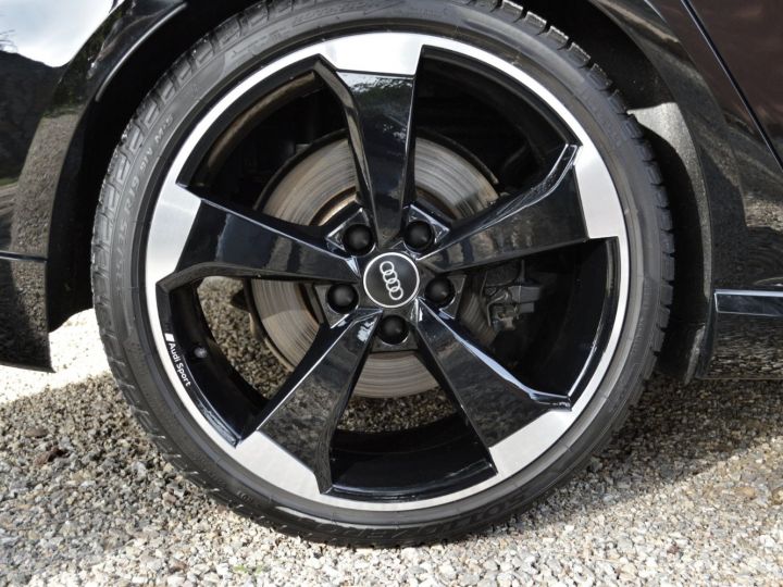 Audi RS3 MAGNIFIQUE AUDI RS3 SPORTBACK 8V2 QUATTRO 2.5 TFSI 400ch S-TRONIC + DE 18K D'OPTIONS PACK RS 280 Km/h FULL BLACK BLACK SIEGES RS 19 TOIT PANO B&O ECH Noir Metal - 10
