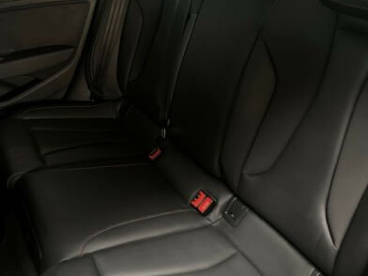Audi RS3 Sportback 2.5 TFSI 367 Quattro S tronic 7 / Toit Ouvrant / Sièges électriques / Son B&O / Garantie 12 mois  Noir métallisée  - 15
