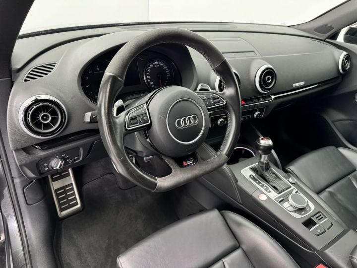 Audi RS3 Sportback / Toit pano / Garantie 12 mois Gris daytona - 5