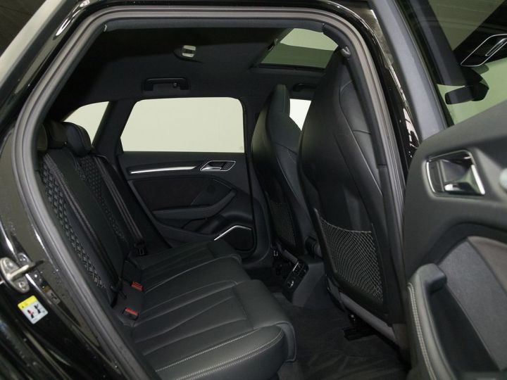 Audi RS3 Sportback / Toit pano / Matrix / Garantie 12 mois noir - 7
