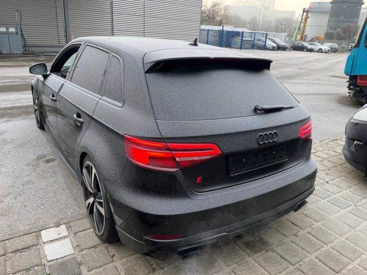 Audi RS3 SPORTBACK TOUT NOIR/19Z./MTRX/PANO/RS-AGA/VC Noir Metallisé - 3