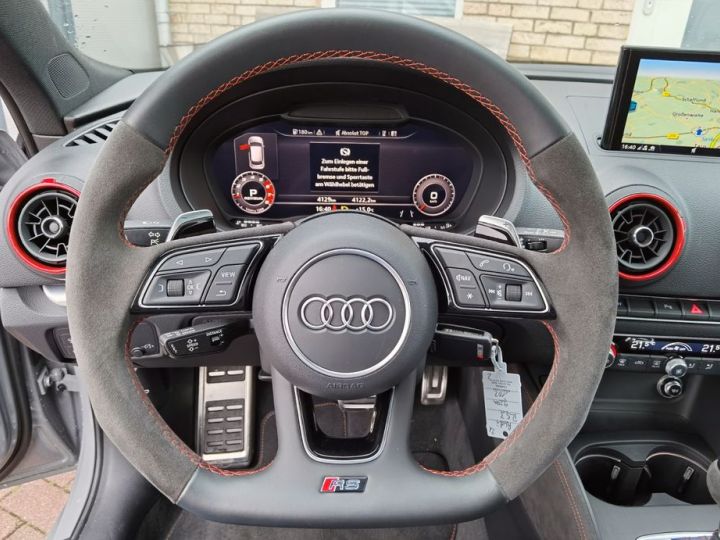 Audi RS3 Sportback / Virtual Cockpit / Toit Pano / Garantie 12 Mois Gris Nardo - 8
