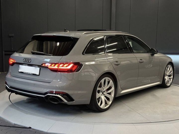 Audi RS4 Avant 2.9 TFSI quattro*DYNAMIC*PANORAMA*B&O* Gris Nardo - 3