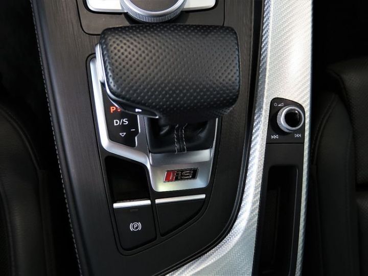 Audi RS4 Avant TFSI Tiptronic - Toit panoramique électrique à l'avant, fixe à l'arrière - Interface multimédia MMI Navigation Plus avec MMI Touch Noir métallisée - 13