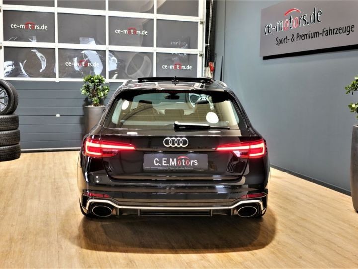 Audi RS4 V6 2.9 TFSI Avant 450 Quattro TOP ACC 1èreM Sièges chauffants et massants AFF.T.H. Garantie 12 mois Prémium Noire - 3