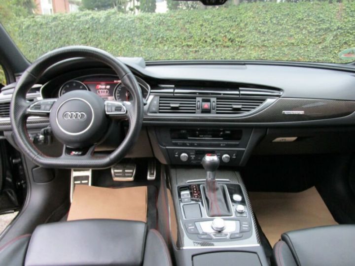 Audi RS6 noire - 9