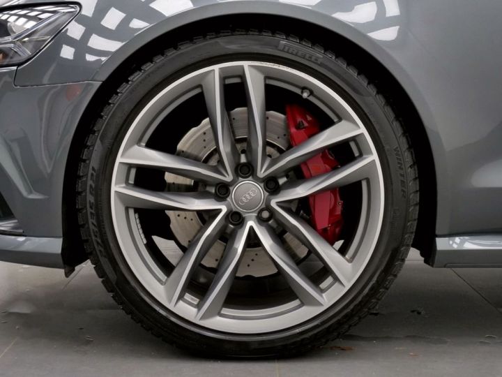 Audi RS6 Avant 4.0 TFSI V8 quattro Tip Tronic - Toit panoramique en verre ouvrant - Q HuD Milltek - Caméra surround 360° Gris métallisée - 16