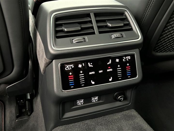 Audi RS6 AVANT 4.0 V8 TFSI 600ch QUATTRO TIPTRONIC 8 ROUGE - 29