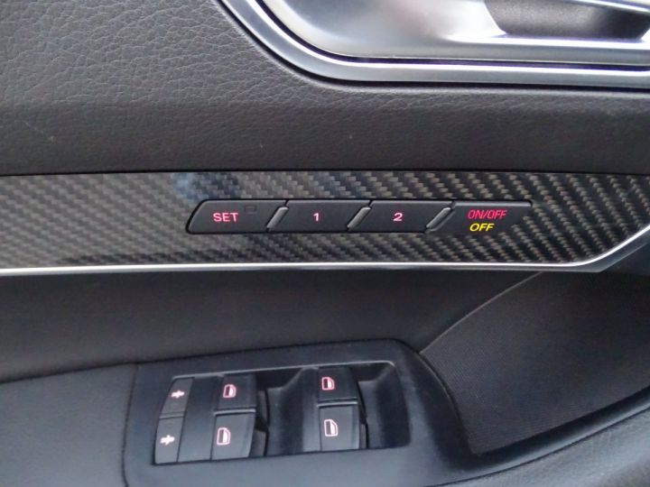 Audi RS6 Avant AVANT 5.0 V10 FSI 580/ Full options noir metallisé - 10