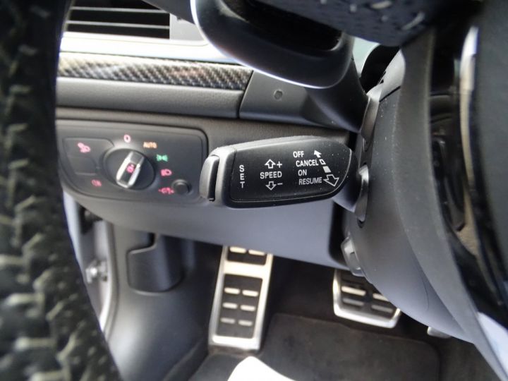 Audi RS6 avant Performance 605Ps Tipt/ TOE Pack Carbon Bose  Camera  ... argent fioretto met - 13