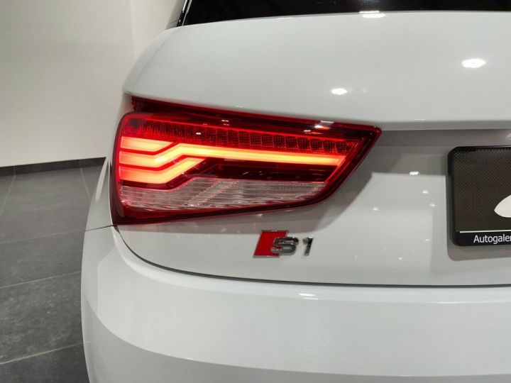 Audi S1 s-line blanc - 12