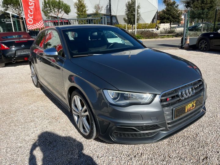 Audi S3 2.0TFSI Gris - 9