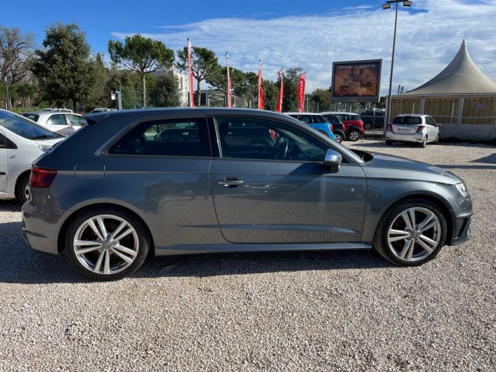 Audi S3 2.0TFSI Gris - 12