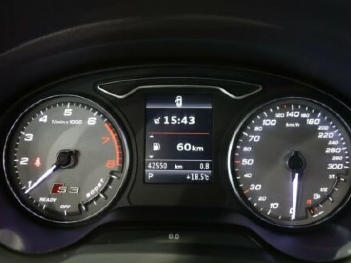 Audi S3 Sportback 2.0 TFSI 300 Quattro S-Tronic 6 / GPS / Bluetooth / 1er Main / Garantie 12 mois Gris Daytona - 3