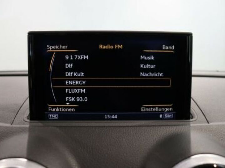 Audi S3 Sportback 2.0 TFSI 300 Quattro S-Tronic 6 / GPS / Bluetooth / 1er Main / Garantie 12 mois Gris Daytona - 4