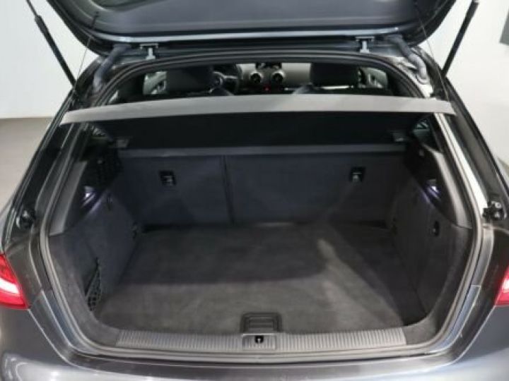 Audi S3 Sportback 2.0 TFSI 300 Quattro S-Tronic 6 / GPS / Bluetooth / 1er Main / Garantie 12 mois Gris Daytona - 14