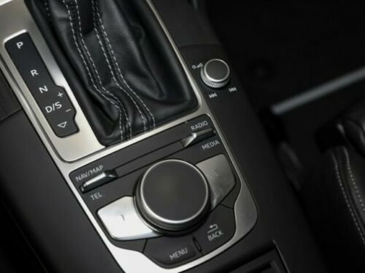 Audi S3 Sportback 2.0 TFSI 310 S tronic 7 Quattro / GPS / BLUETOOTH / GARANTIE 12 MOIS Noir métallisée  - 17
