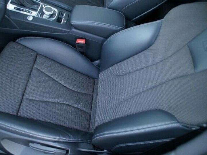 Audi S3 Sportback 40 e-tron 204 S tronic 6 / 1er Main / Virtuel Cockpit / Régulateur / Garantie 12 mois Noir métallisée  - 7