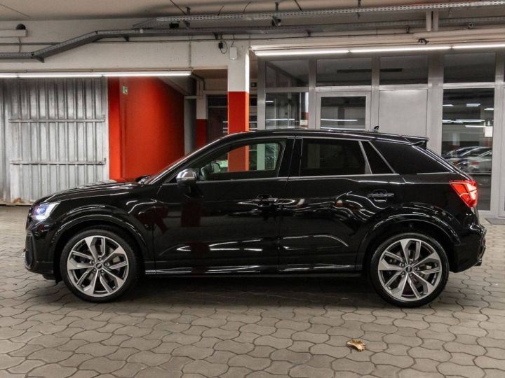 Audi SQ2 2.0 TFSI quattro LED Navi Pano Camera ATTEL Noir Metallisé - 2