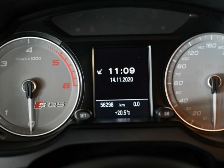 Audi SQ5 Noir - 9