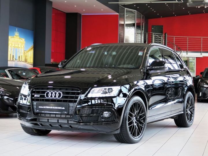 Audi SQ5 noir - 1