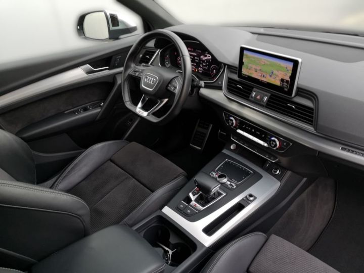 Audi SQ5 noir - 7