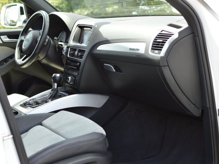 Audi SQ5 COMPETITION QUATTRO 3.0 TDI 326ch TIPTRONIC Véritable 1ère Main Full Histo. AUDI Blanc Ibis - 11