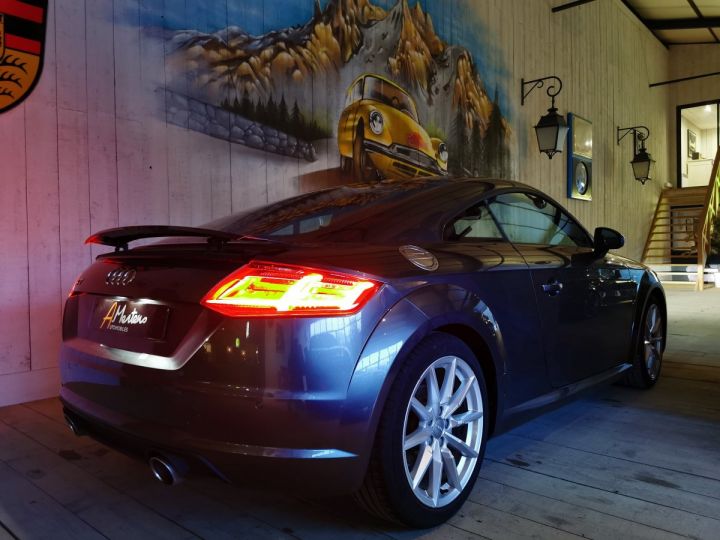 Audi TT 2.0 TDI 184 CV SLINE Gris - 13